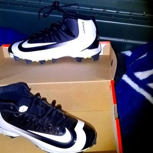 Huarache  2k filth keystone mid 7black/white -volt noir